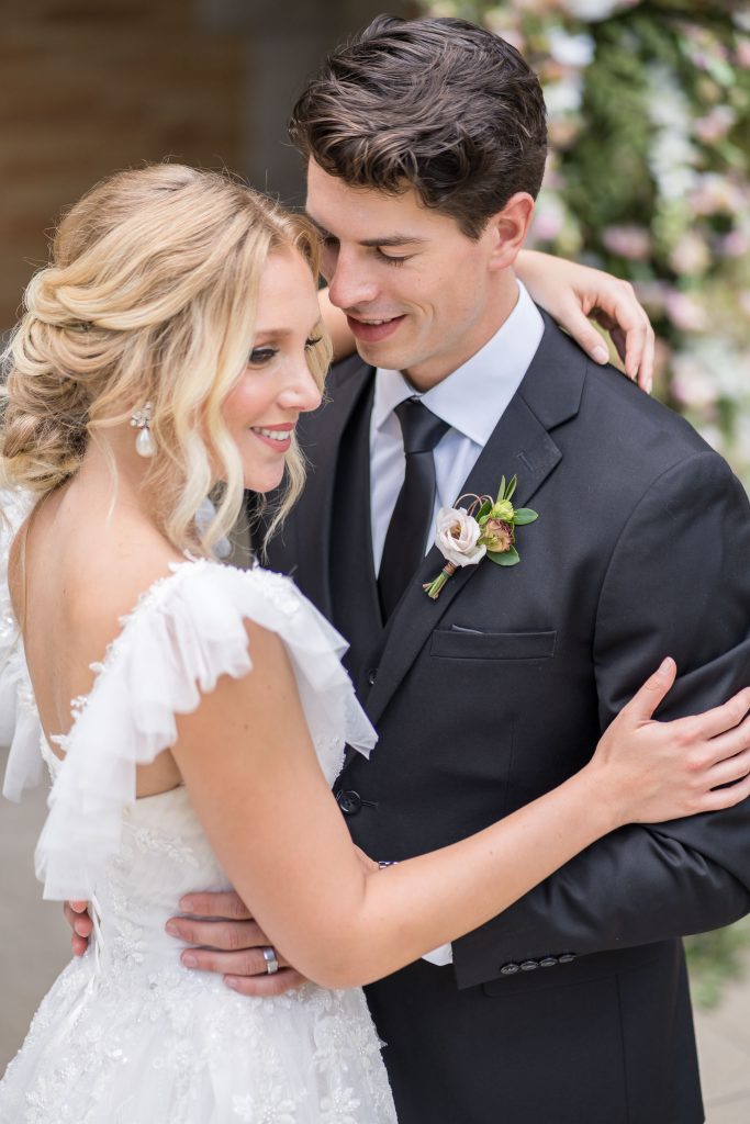 bride and groom dancing by St Louis Wedding Photographer The Bennetts