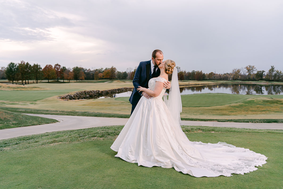 St. Louis Wedding Photographer Old Hickory Golf Club