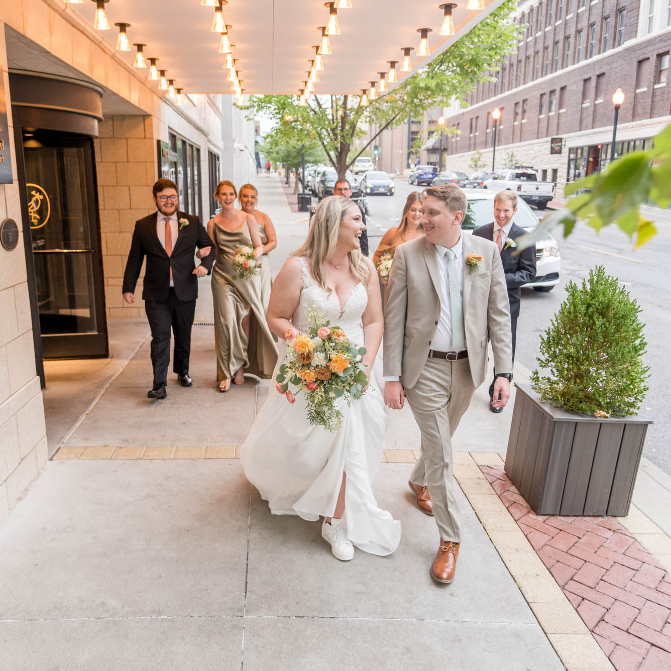 Columbia Missouri wedding photographer at the Tiger Hotel