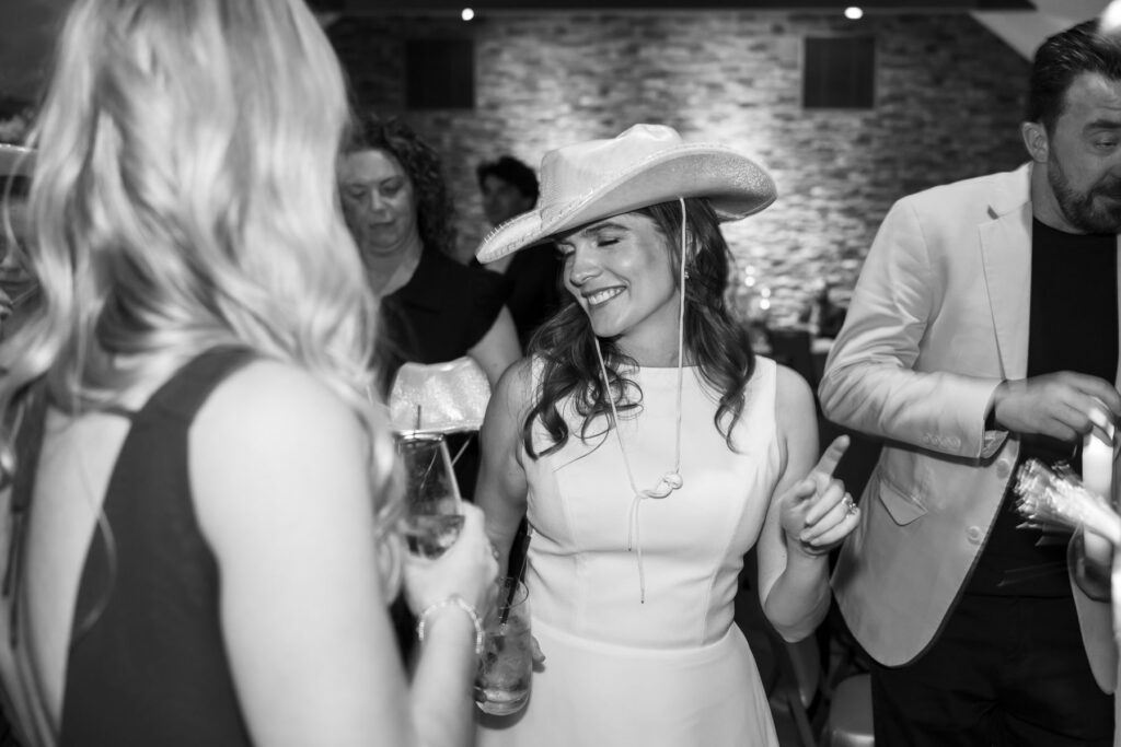 Courses at Forest Park golf course wedding reception with KC Flo band