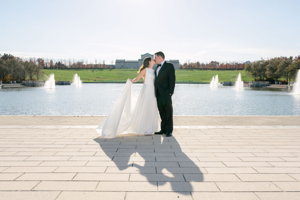 St Louis Forest Park Grand Basin wedding photo
