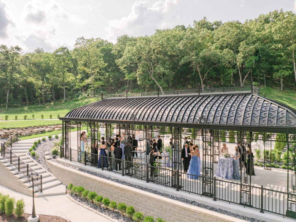 knotting hills wedding at the lake