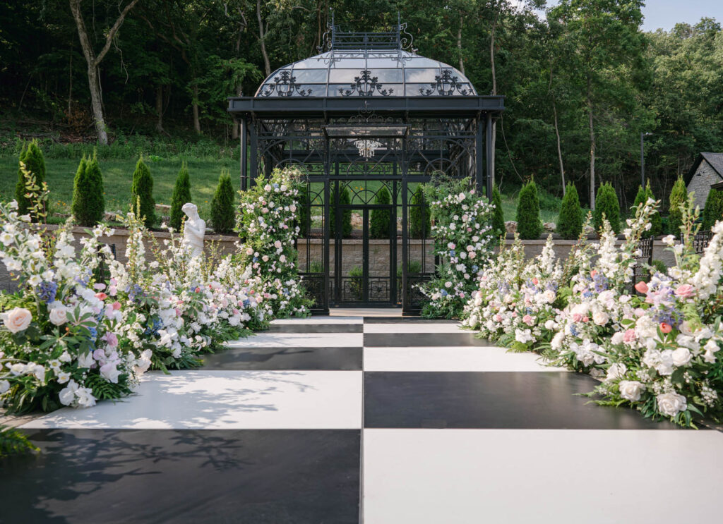 Photo by The Bennetts of wedding couple