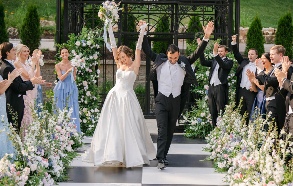 knotting hills wedding ceremony in the lake courtyard