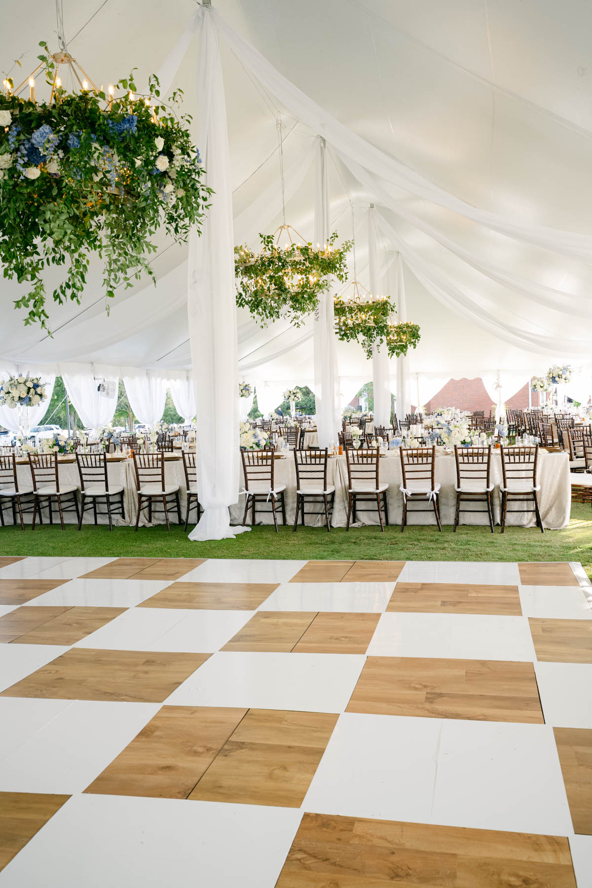 Photo by The Bennetts of wedding couple