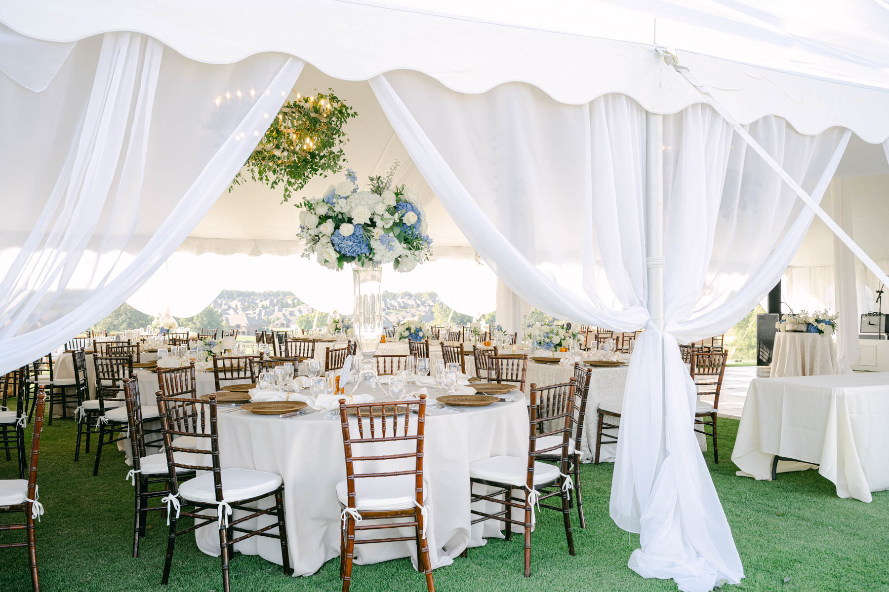 Club at Old Hawthorne wedding